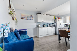 Photo 8- click for photo gallery